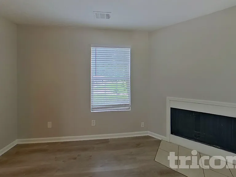 7538 Fielder Rd — Photo 2