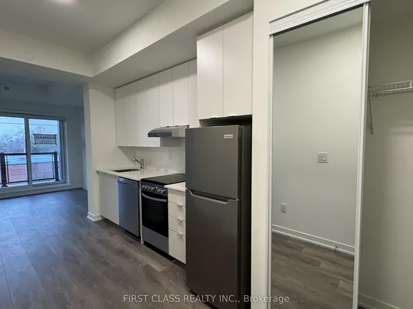 165 Canon Jackson Dr, Toronto, ON