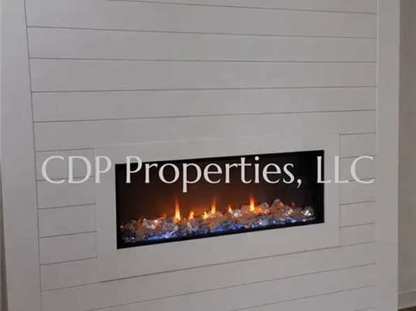 7312 Mulberry Trace Ln, Flowery Branch, GA 30542