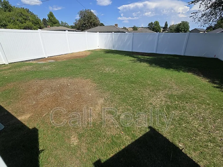 4215 N Locust Rd #A — Photo 11