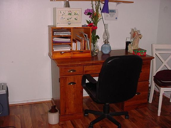 5th image of 355 Hillview Dr