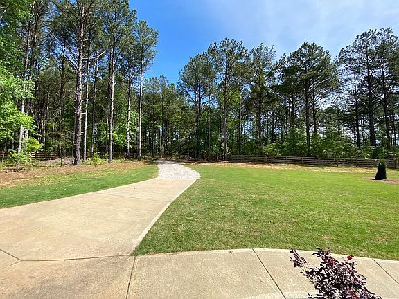 Seclusion off Hamilton Rd