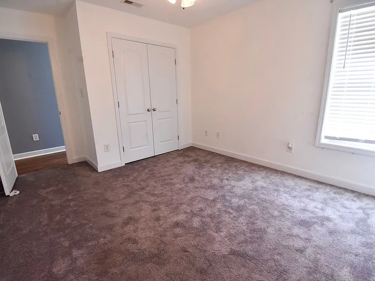 193 Wind Brook Ct — Photo 18