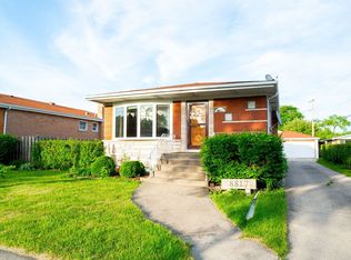 8817 S McVicker Ave, Oak Lawn, IL 60453