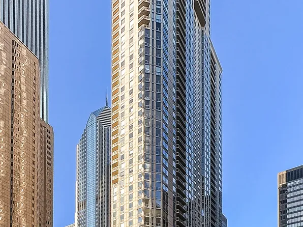 222 N Columbus Dr APT 1105, Chicago, IL 60601