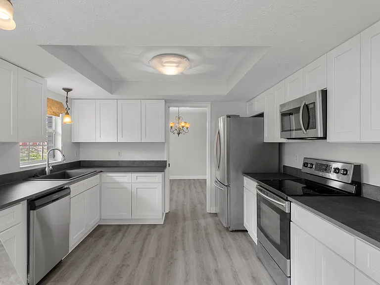 NEW kitchen