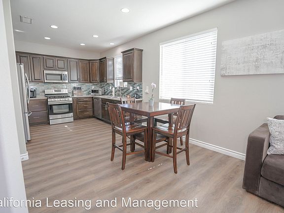 4th image of 24464 Montevista Cir