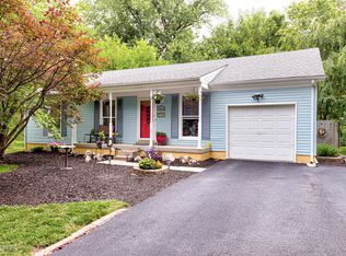 1613 Jefferson Ave, Lyndon, KY 40242