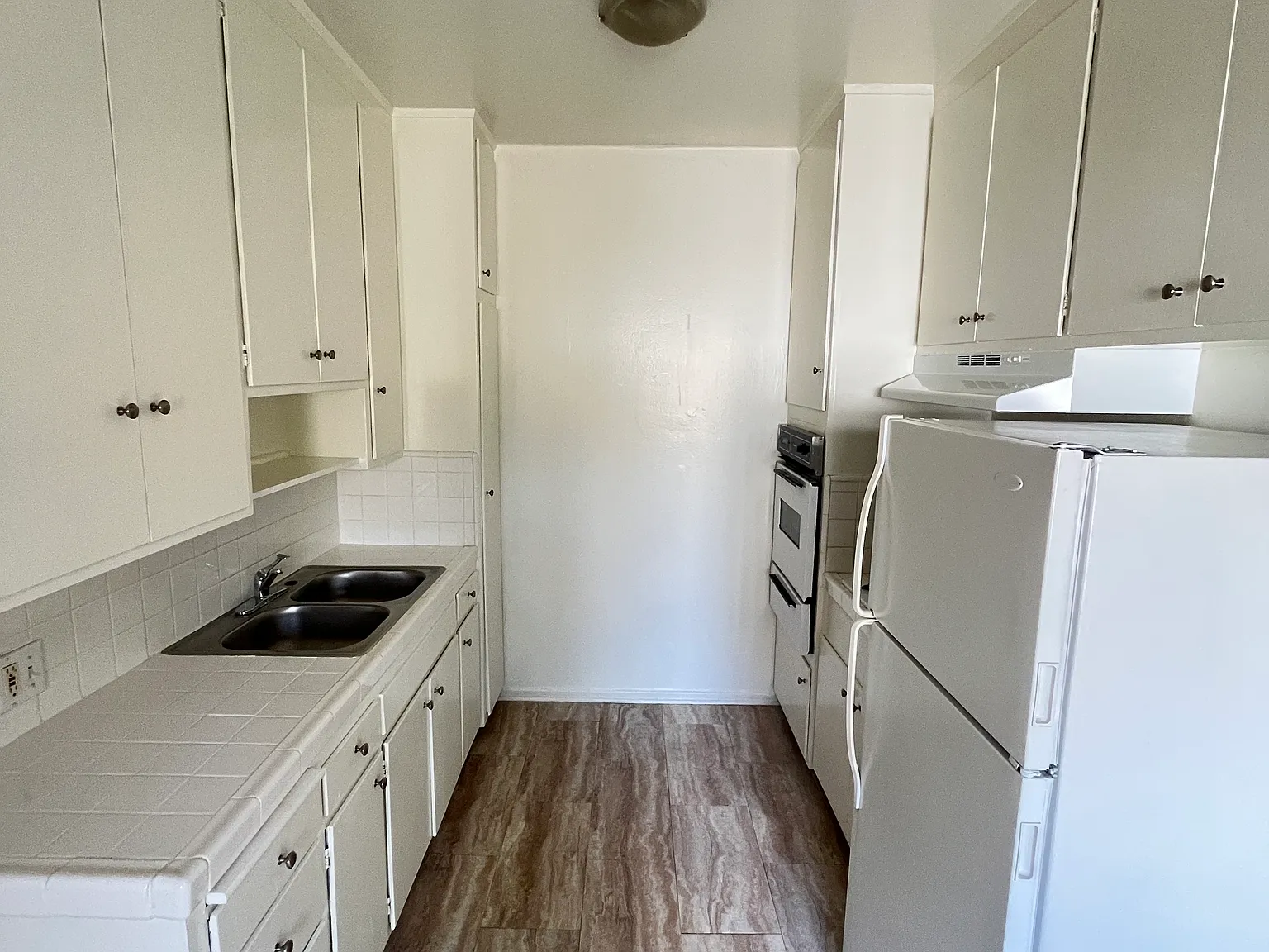 2 bed, 1.5 bath, $2,500 — Photo 3