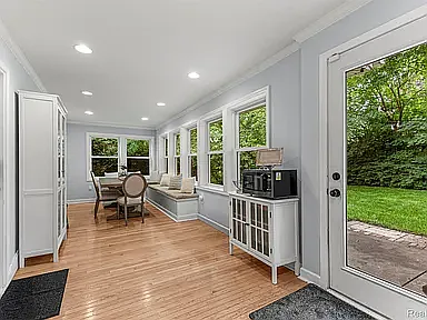 520 Byron St — Photo 15