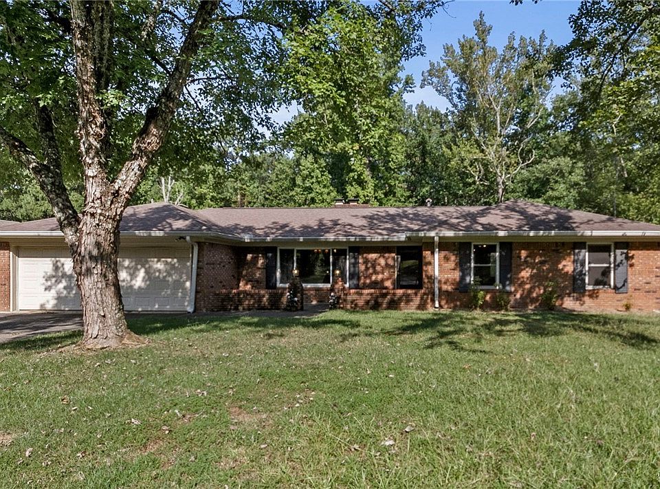 1st image of 412 Kirkwood Dr