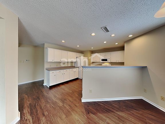 4th image of 5537 Floating Leaf Dr