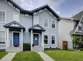 12 NE Elgin Meadows Vw SE, Calgary, AB T2Z0E8