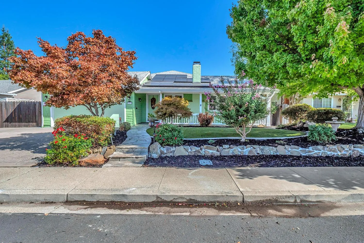 73 Shaw Pl photo 1