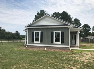 612 W West Nash St, Elm City, NC 27822