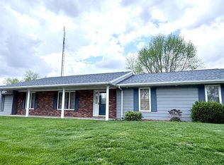 304 River Cove Ln, North Manchester, IN 46962