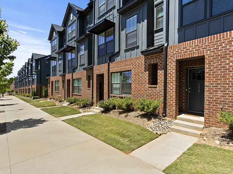 Northside Townhomes — Photo 50