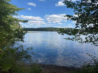 26 Lake Meadow Ln, Newcastle, ME 04553