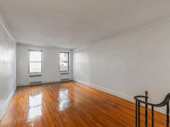 3220 Avenue H image 1 of 5