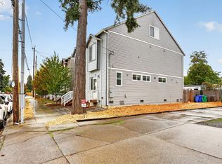 12102 SE Raymond St, Portland, OR 97266