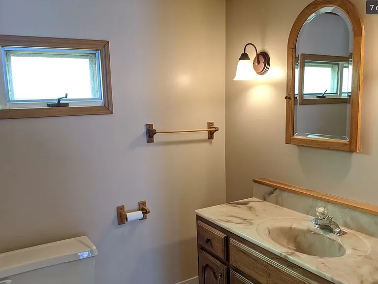 816 W Grand Ave — Photo 8