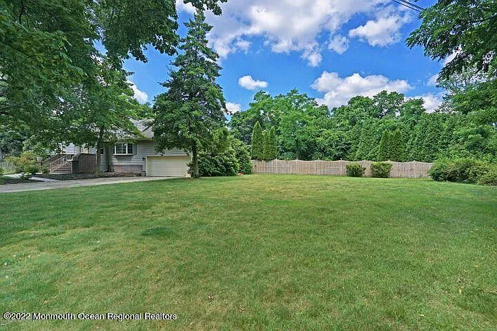 5 bed, 2.5 bath, 2674 sqft, $3,250 — Photo 3