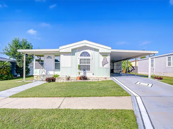 3915 Julie Dr, Zephyrhills, FL 33543