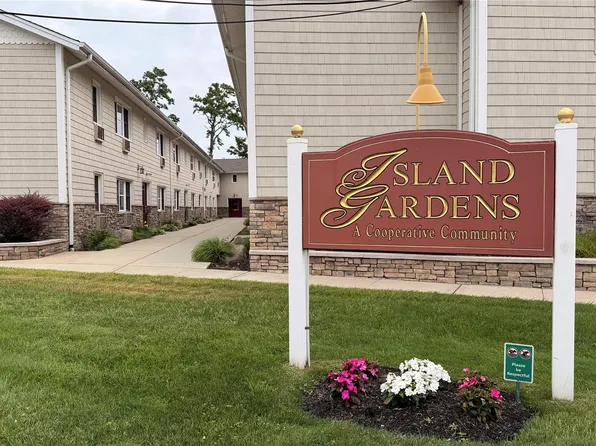 490 Main Street #B2, Farmingdale, NY 11735