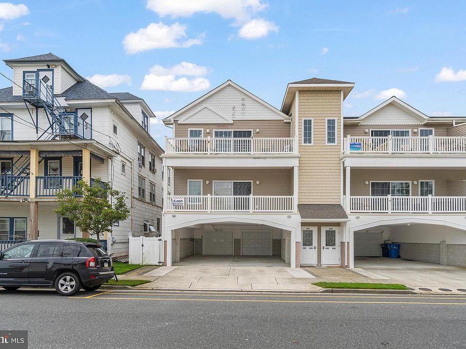 1st image of 220 E Poplar Ave #203