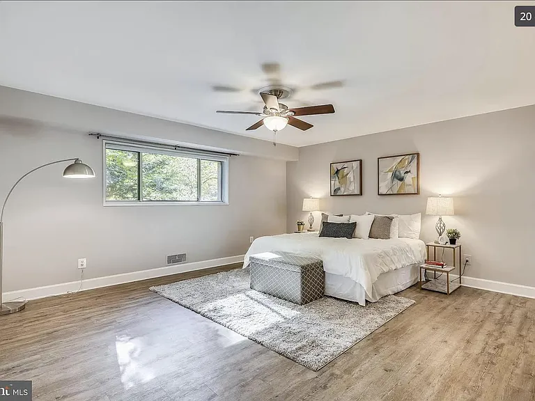 10636 Montrose Ave #M3A — Photo 18