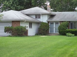 10S542 Curtis Ln, Naperville, IL 60564