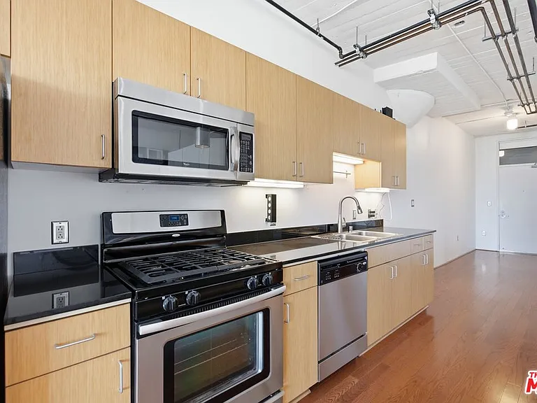 200 N San Fernando Rd #315 — Photo 8