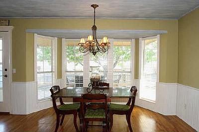 Breakfast nook