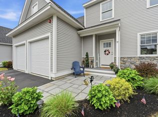 37 Kibrel Ct, Sandown, NH 03873