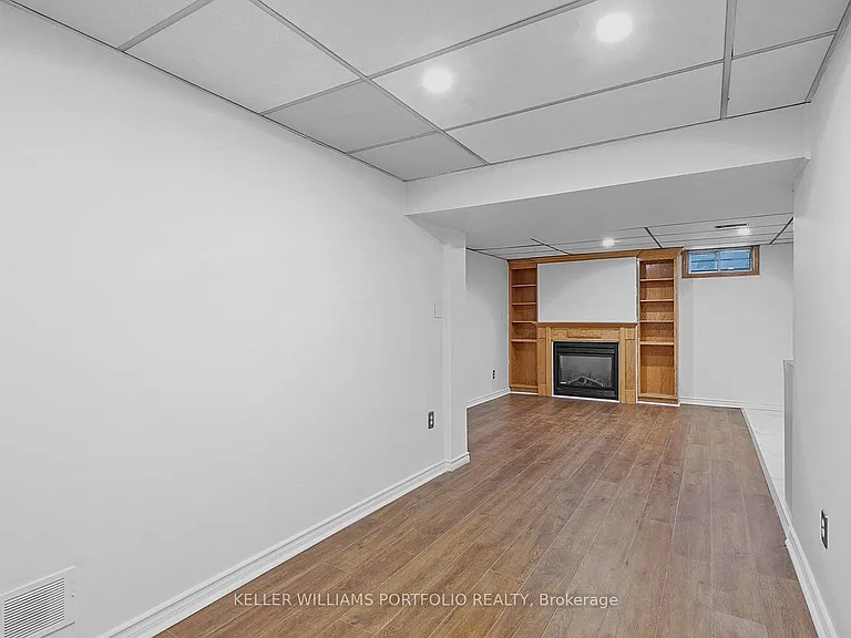 68 Athabasca St — Photo 32