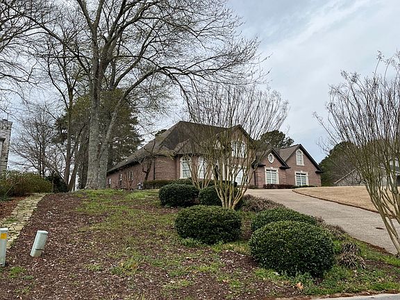3rd image of 9212 Windstone Dr