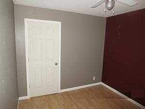 5th image of 2046 Villanova Dr