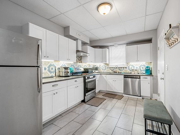5th image of 10431 S Corliss Ave