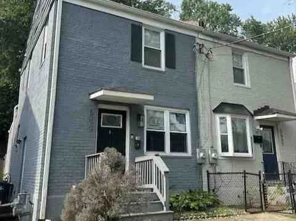 5539 B St SE, Washington, DC 20019