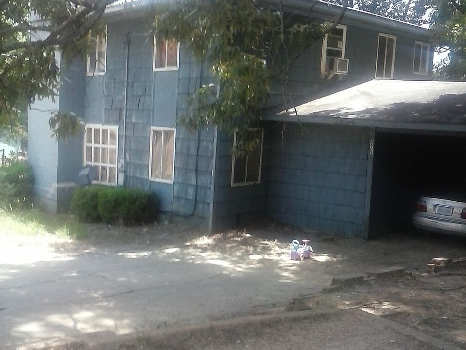 2nd image of 2602 Teresa Dr