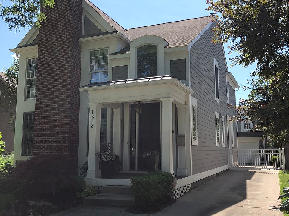 2nd image of 1848 Pierce St