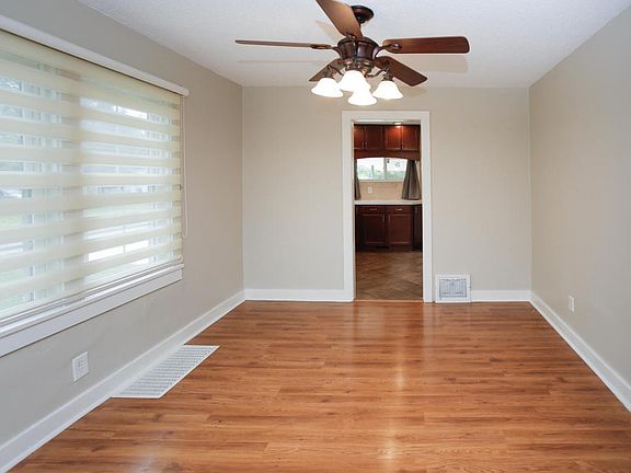 1307 olmstead rd-110