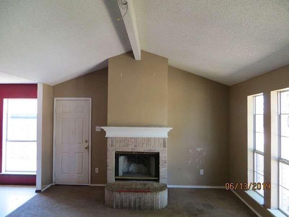 3rd image of 6444 Stonewater Bend Trl