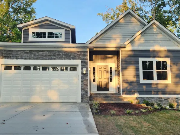 313 Edgehill Dr, Locust Grove, VA 22508