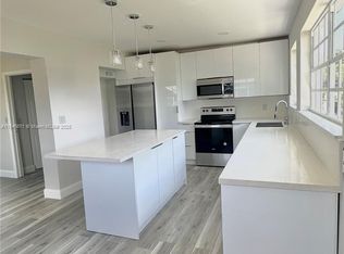 8350 SW 32nd St, Miami, FL 33155