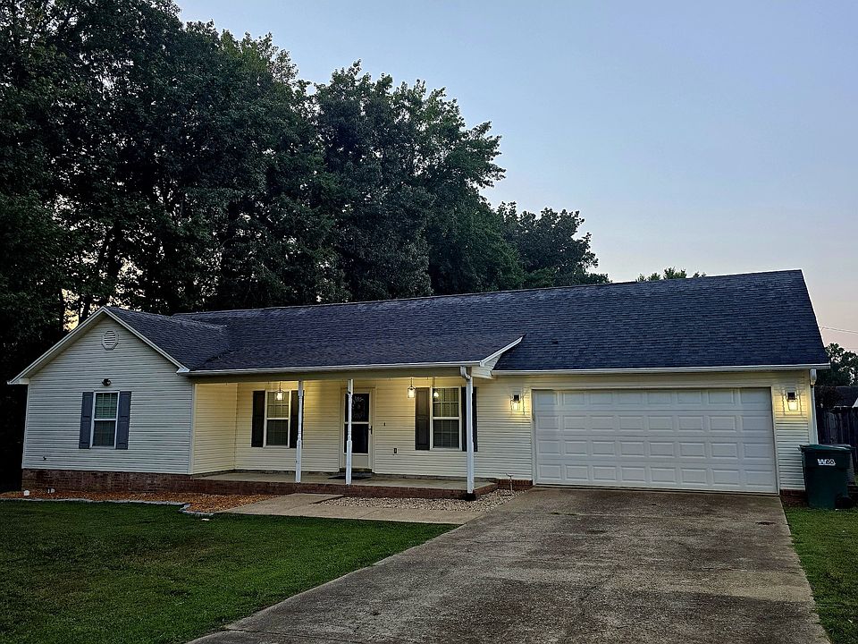 1st image of 124 Penny Ln