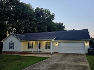 124 Penny Ln, Jackson, TN 38301