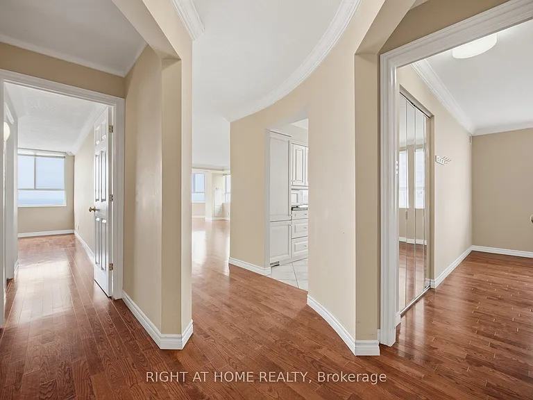 5280 Lakeshore Rd #1104 — Photo 18