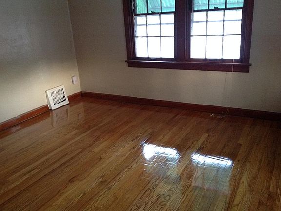 2nd image of 7109 Greenhaven Dr