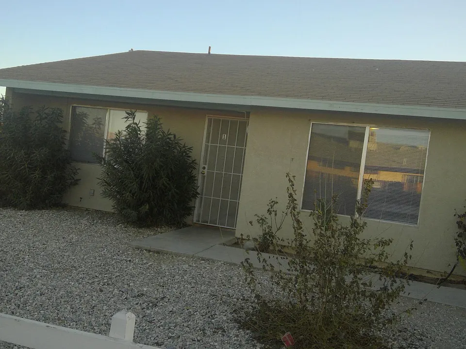13040 Mohawk Rd